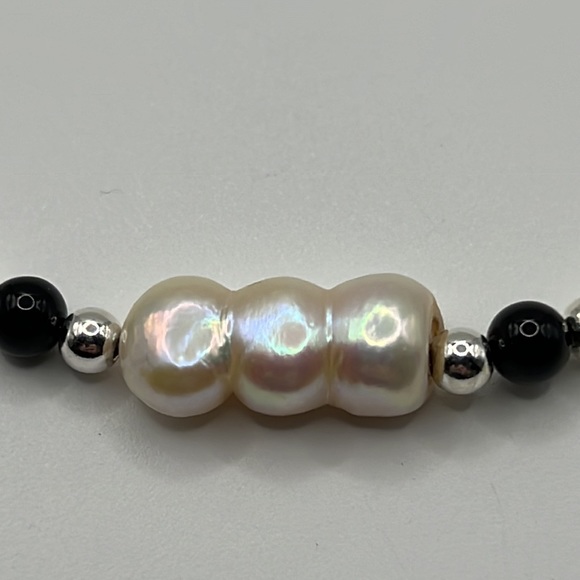 ARTISAN PEARL, STERLING, AMETHYST, PERIDOT, ONYX, AND APATITE NECKLACE 18.5” - Picture 2 of 12